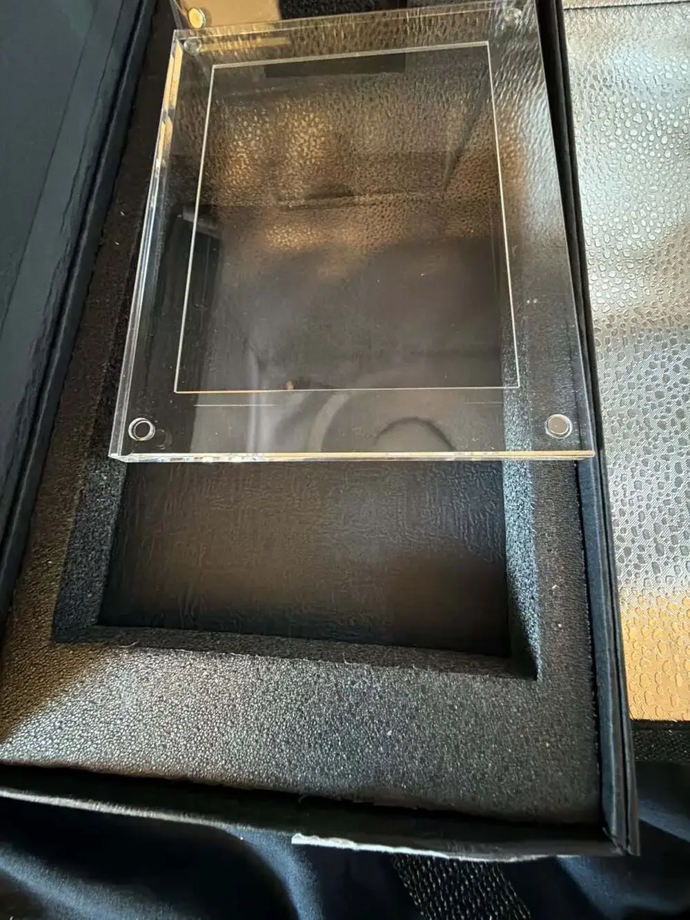 Magneto Thick Trading Card Acrylic Magnetic Display Case